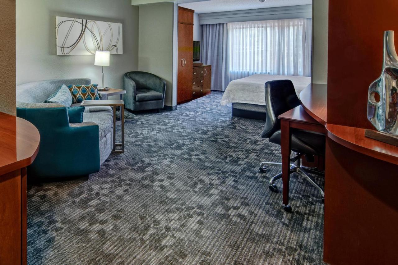 Courtyard By Marriott Troy Hotel Kültér fotó