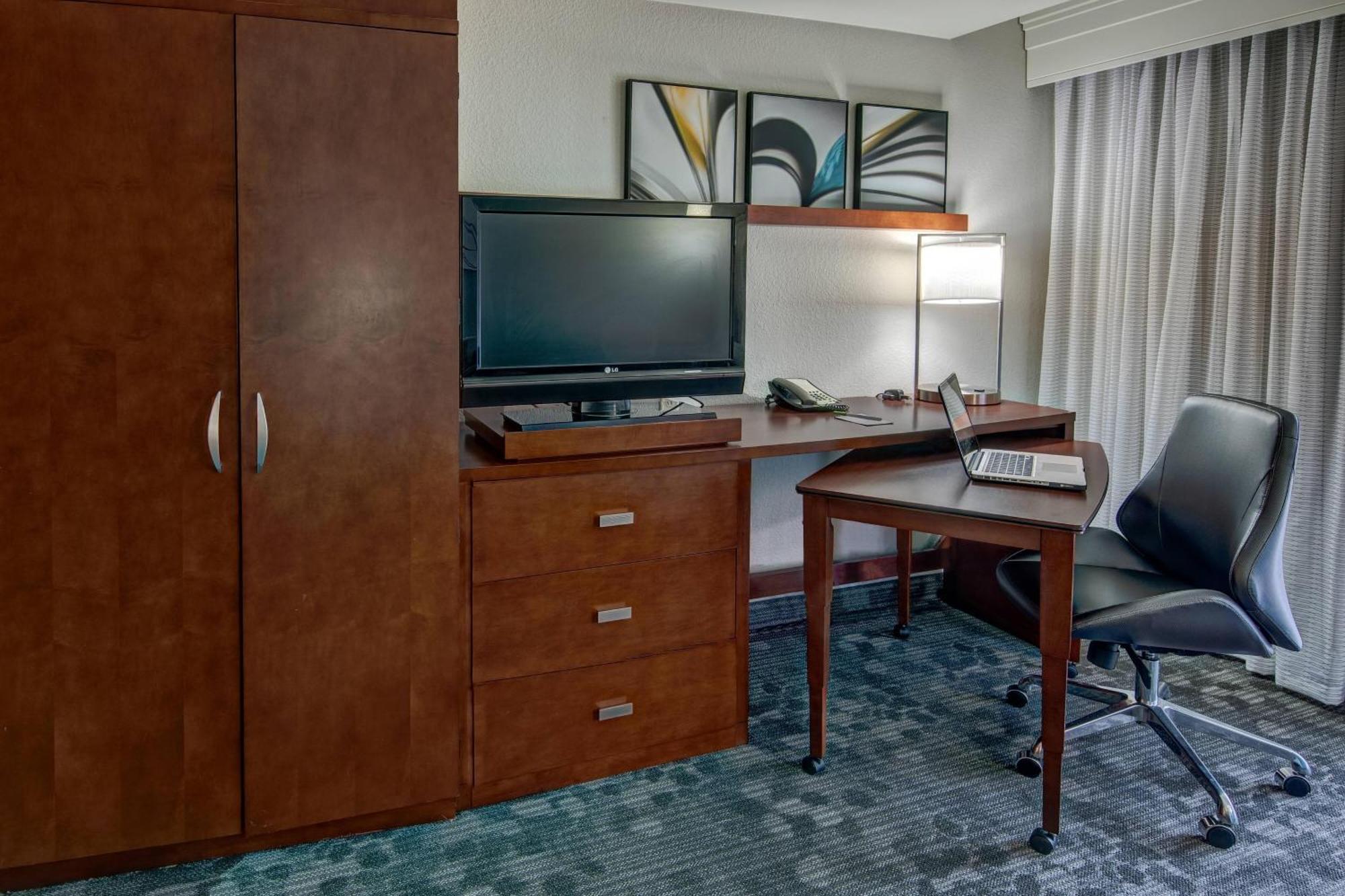 Courtyard By Marriott Troy Hotel Kültér fotó