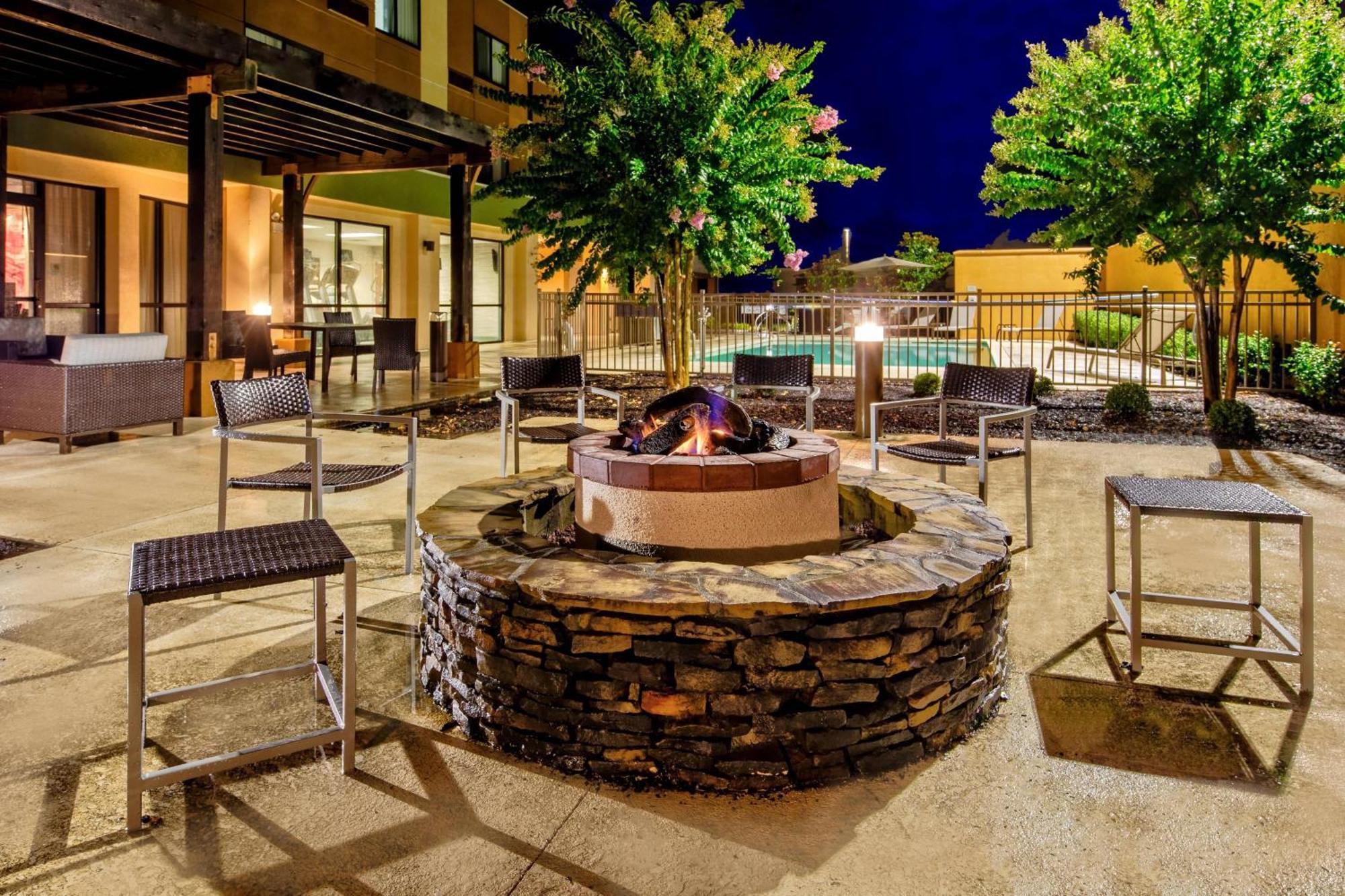Courtyard By Marriott Troy Hotel Kültér fotó